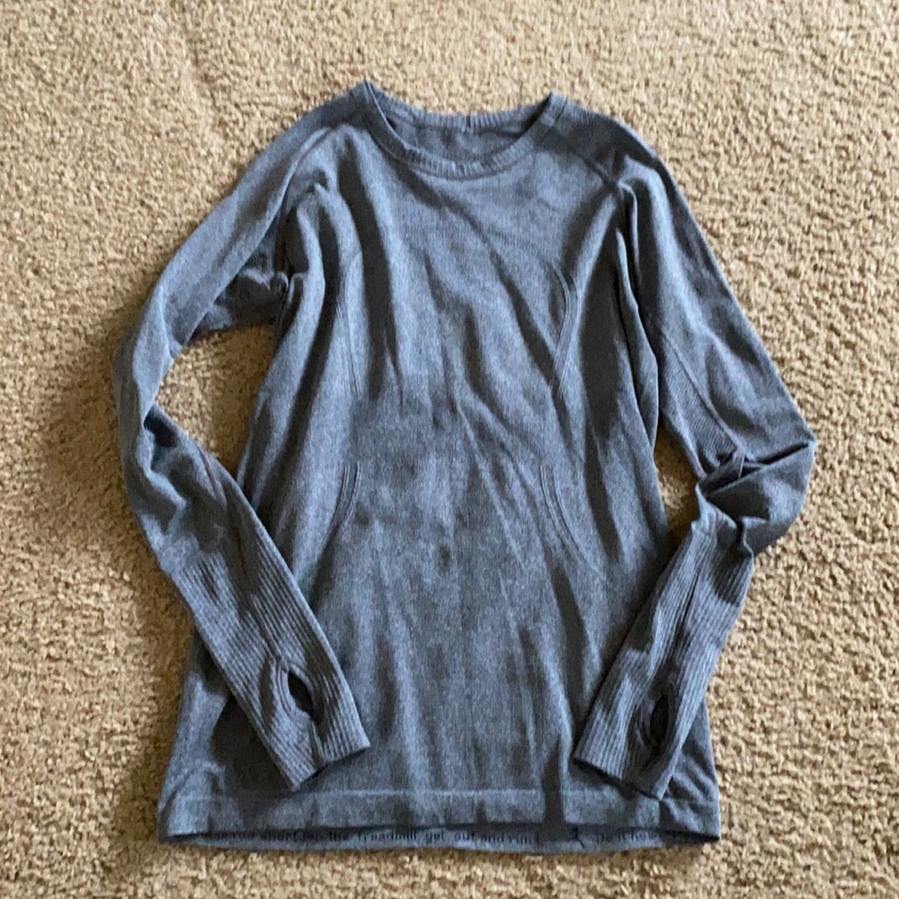 Lululemon workout long sleeve